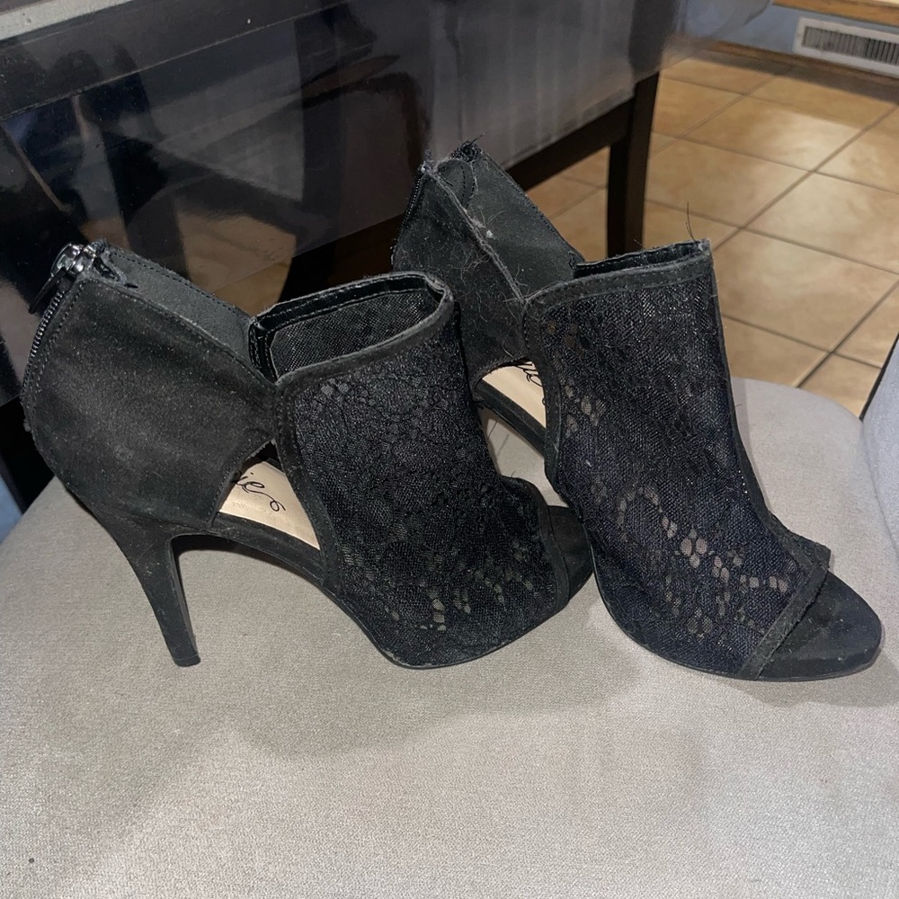Fergie laced heels ; size 7.5